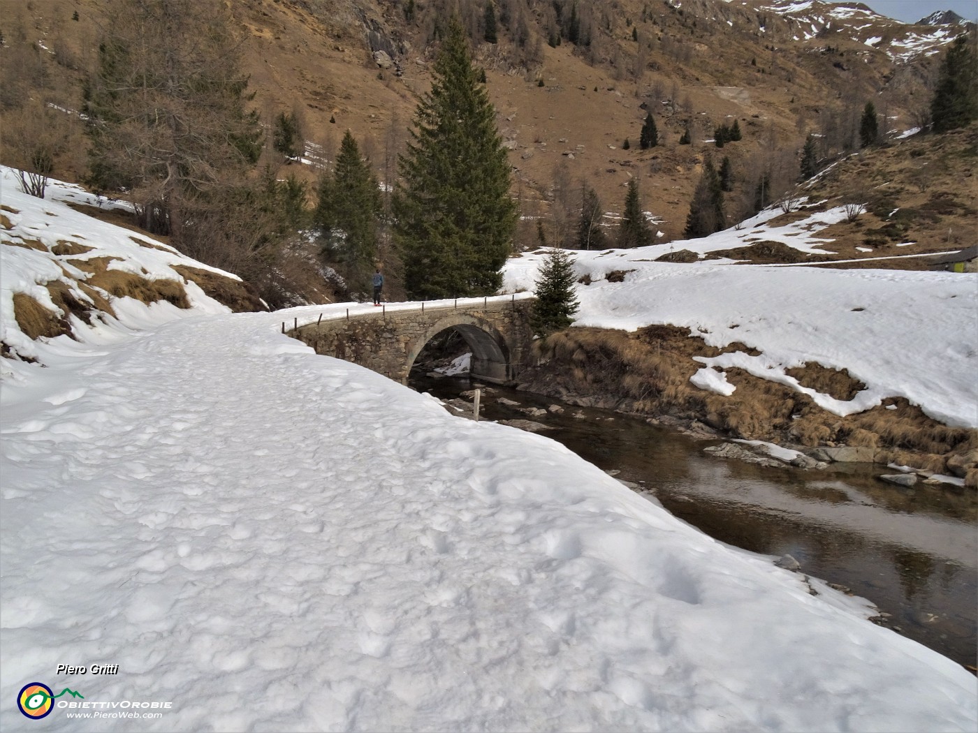 14 Al Lago del prato (1654 m).JPG